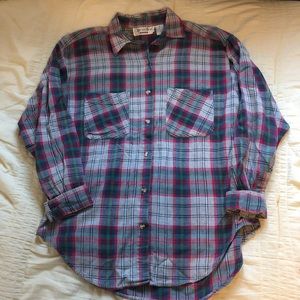 Vintage women’s flannel ✨